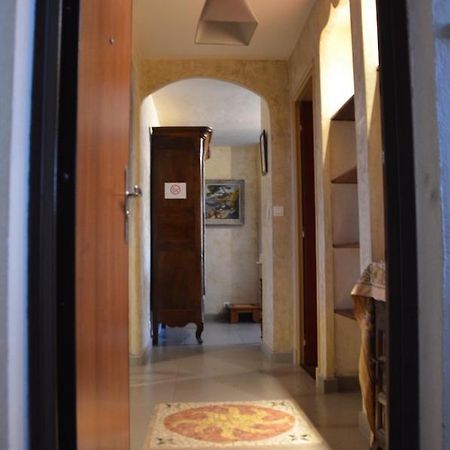 Portman Cosy Apartment Toulon Bagian luar foto