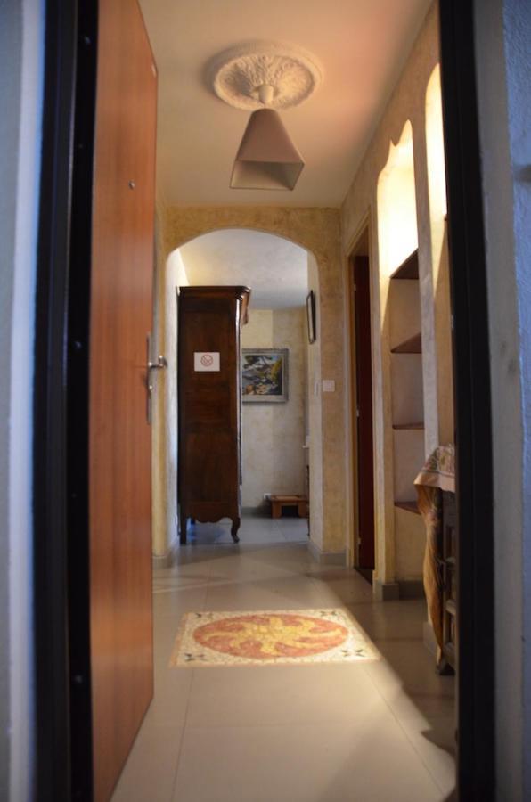 Portman Cosy Apartment Toulon Bagian luar foto