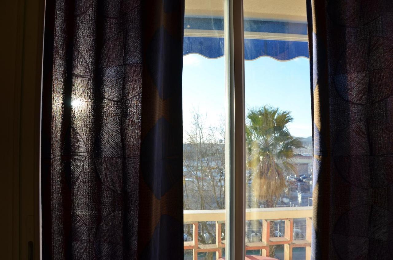 Portman Cosy Apartment Toulon Bagian luar foto